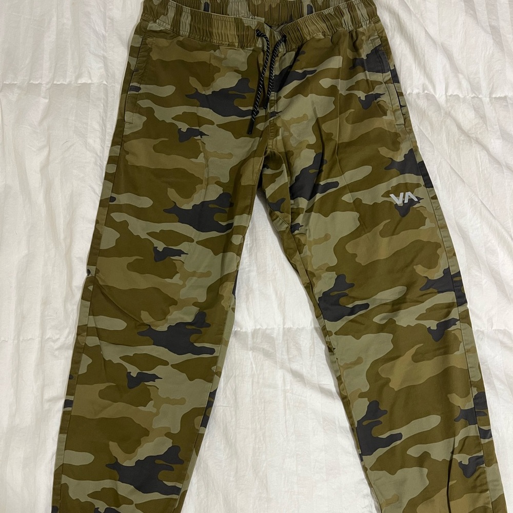 RVCA Beige Camo Joggers slim fit size M